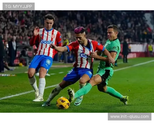 加泰德比个人对决，罗梅罗抢断数据挑战亚马尔突破